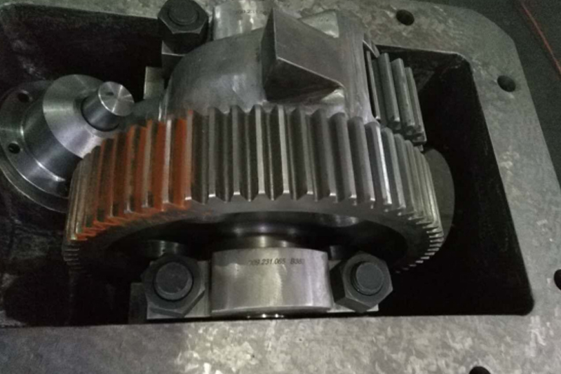 Валоповоротное устройство.8